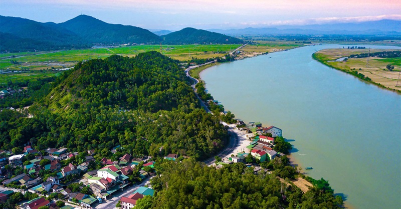 Vị trí địa lý ảnh hưởng đến đặc điểm thời tiết Hà Tĩnh